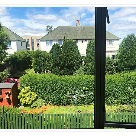 Bright & Spacious Double Room With Garden View- Close To Airport & City Centre EDI Buitenkant foto